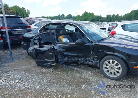 2004 Hyundai Sonata Gls/Lx from USA, damaged, VIN KMHWF35H54A081162